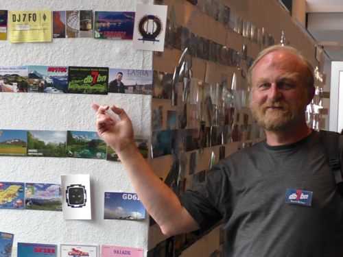 Die neue QSL-Karte auf der QSL-Wand der Ham Radio 2014